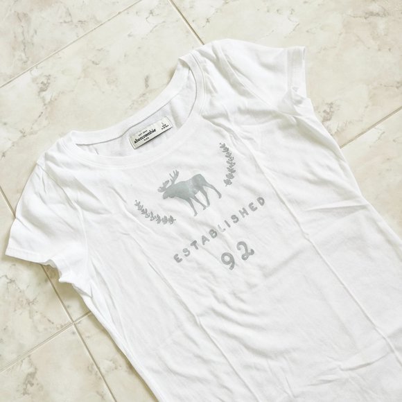 abercrombie kids White Graphic Logo Short Sleeve Tee Shirt w/ Silver Large (L) - Picture 1 of 3